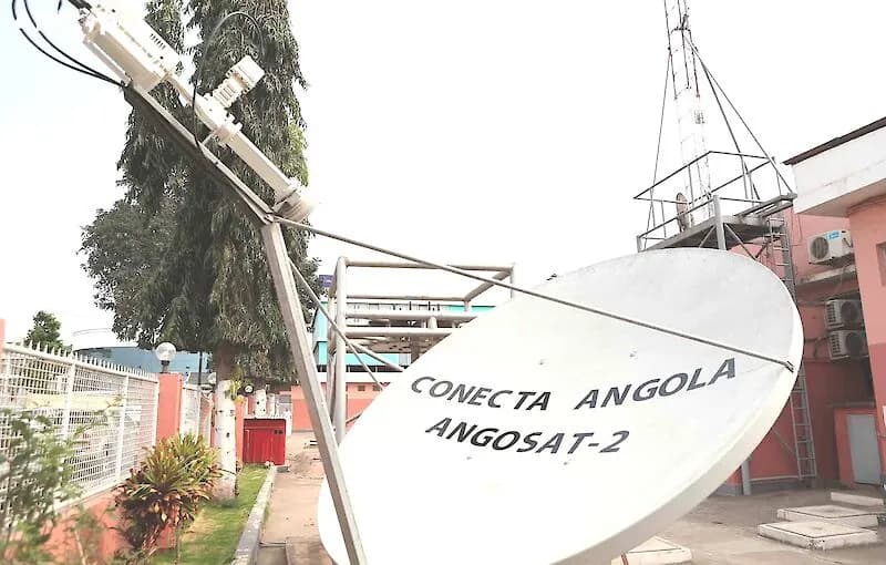 Internet via ANGOSAT-2 beneficia cinco mil munícipes no Bengo