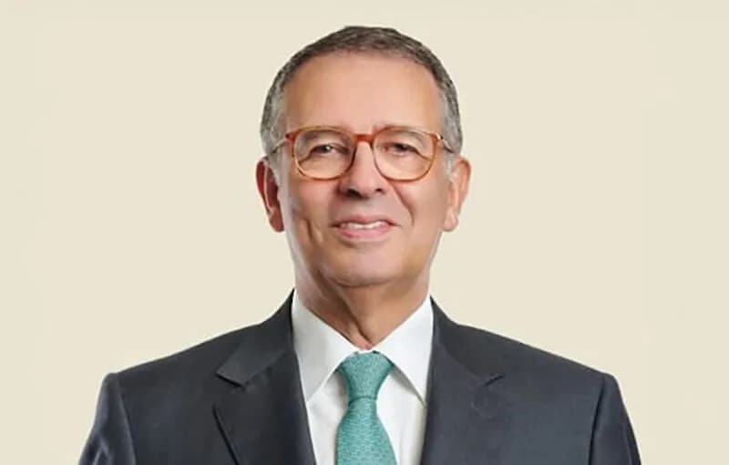 Seguro promulga proibição de telemóveis nas escolas até ao 9.º ano