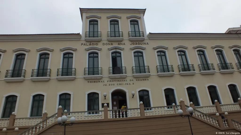 Sentença de Osvaldo Caholo marcada