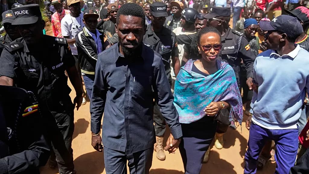 Violência e prisões em Uganda após eleições