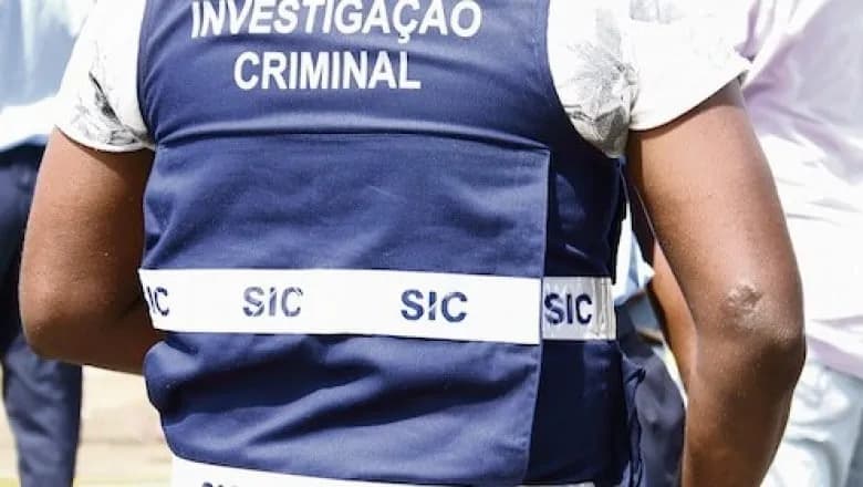 Rede criminosa usava uniformes e passes falsos