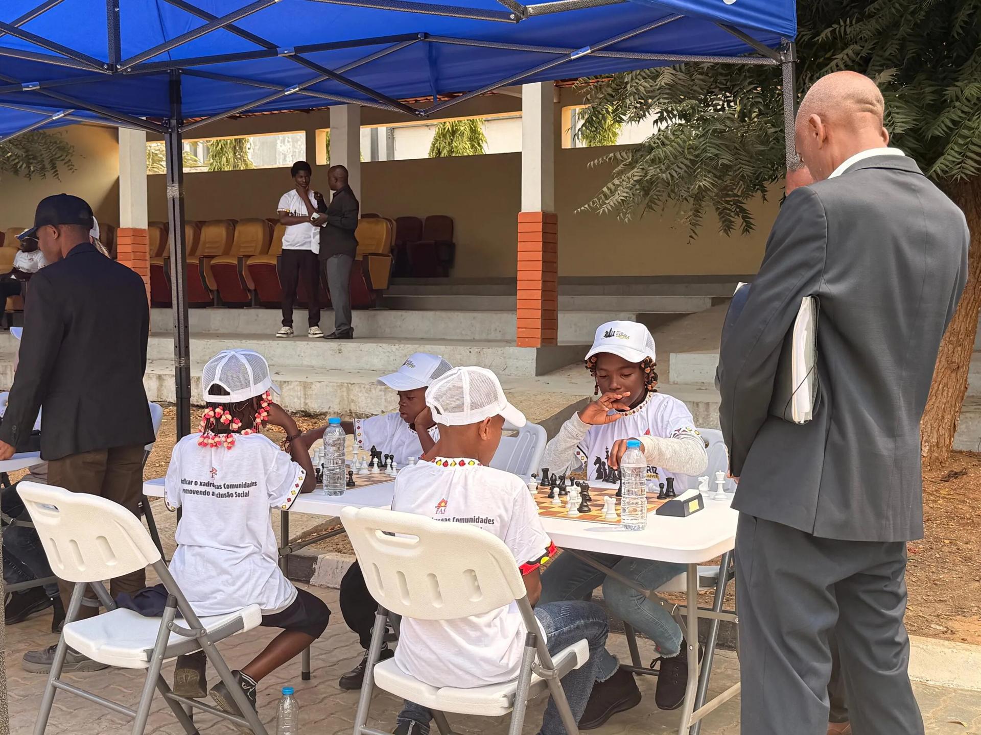 Desporto-ciência reúne crianças e adolescentes de várias regiões em Luanda