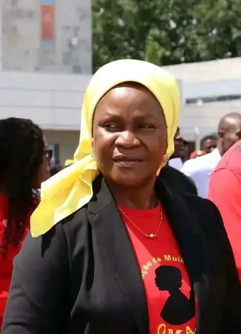 Observação e Solidariedade em Angola