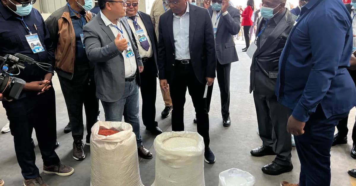 Namibe inaugura fábrica de fertilizantes