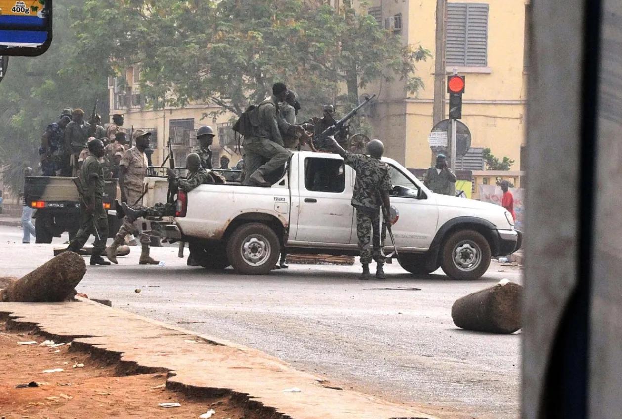 Mali: escalada de violência em múltiplas frentes