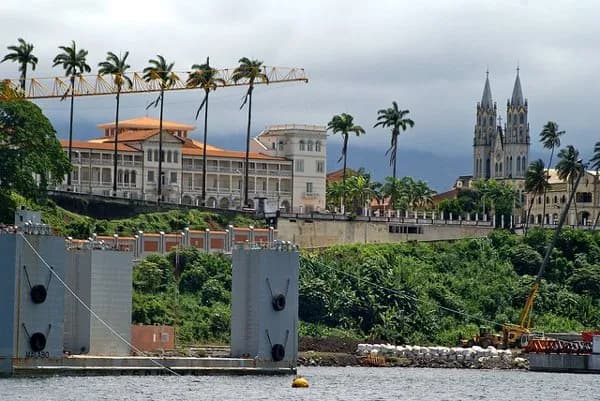 Guiné Equatorial e EUA negociam novas receitas para fortalecer sector não petrolífero