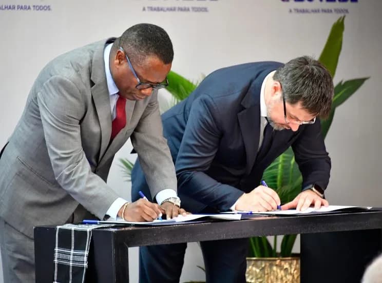 Cabo Verde atrai 250M€ para aeroportos