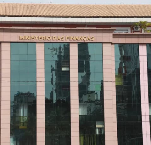 Angola capta 2,5 mil milhões em Eurobonds