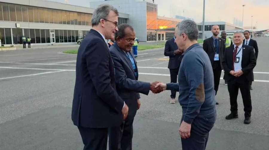 Visita de Ignazio Cassis a Angola