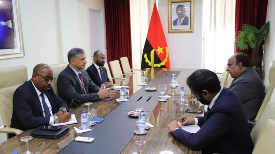 Angola e Ilhas Maurícias identificam novas áreas de cooperação e financiamento