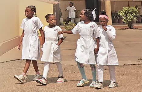 Regresso às aulas mobiliza Luanda