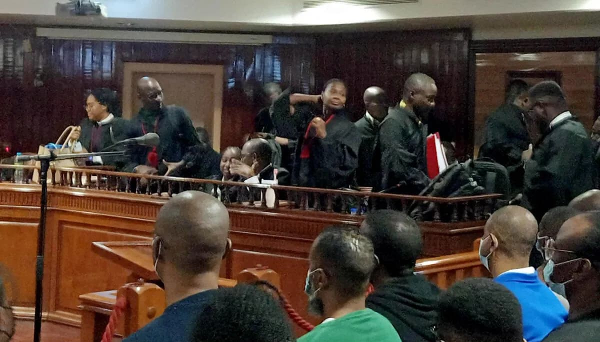 Suspensão do julgamento do caso AGT