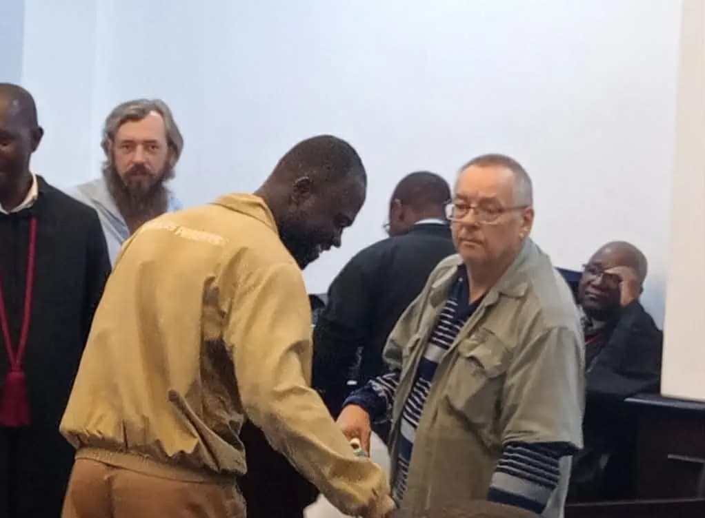 Caso russos: encontros com políticos angolanos