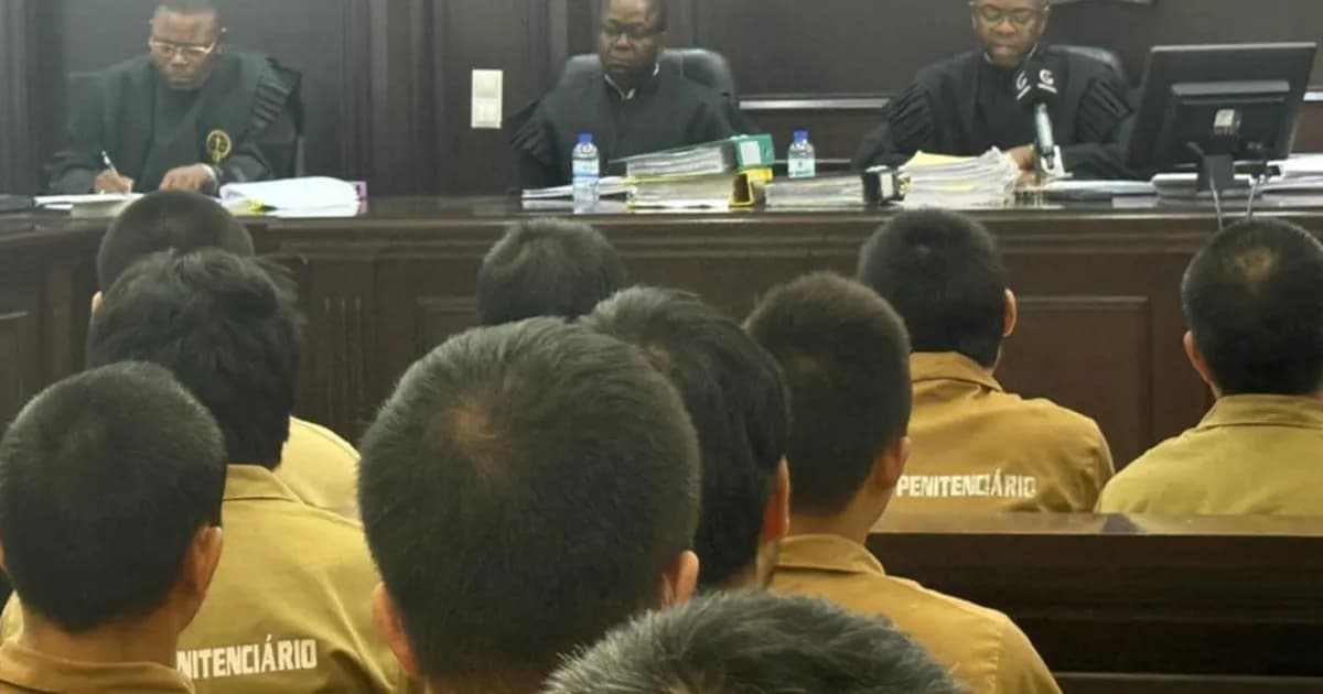 Chineses condenados por jogos e pornografia