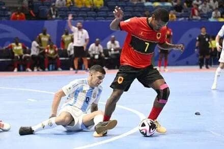 Hip Hop e futsal aproximam rádios e selecção
