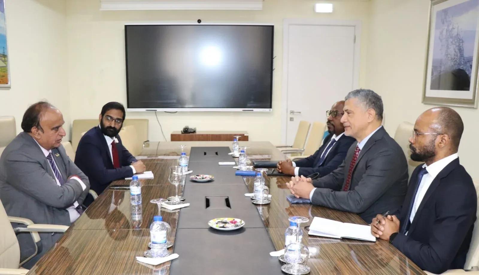 Angola e Ilhas Maurícias reforçam cooperação no sector eléctrico nacional