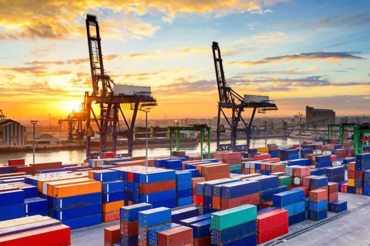 Dependência de Angola no clínquer asiático